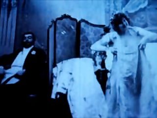 Coucher de la mariée - First adult video