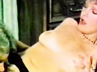 Peepshow Loops 105 70s and 80s - Scene 4