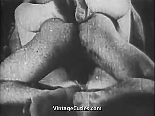 Hot Fucking Girl Shows Her Body