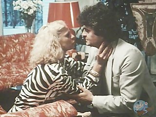 Classic Porn: Sex with Cougar in lingerie