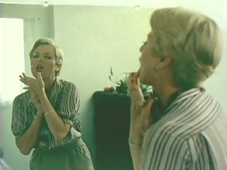 MILF Gets Off In The Shower